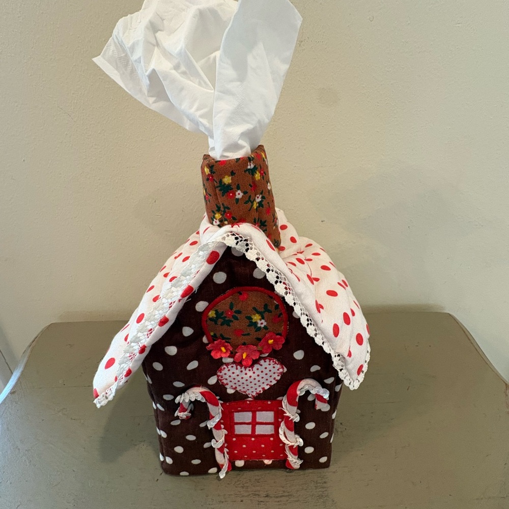 VTG Christmas Fabric Gingerbread HouseTissue Box Holder